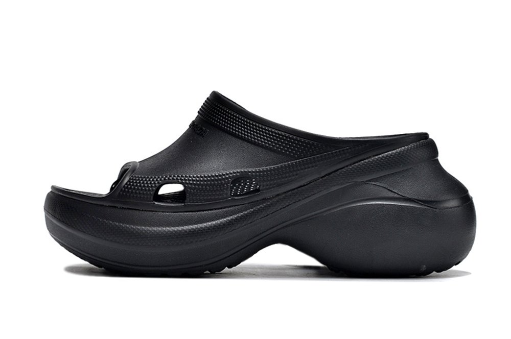 Balenciaga Pool Crocs Black