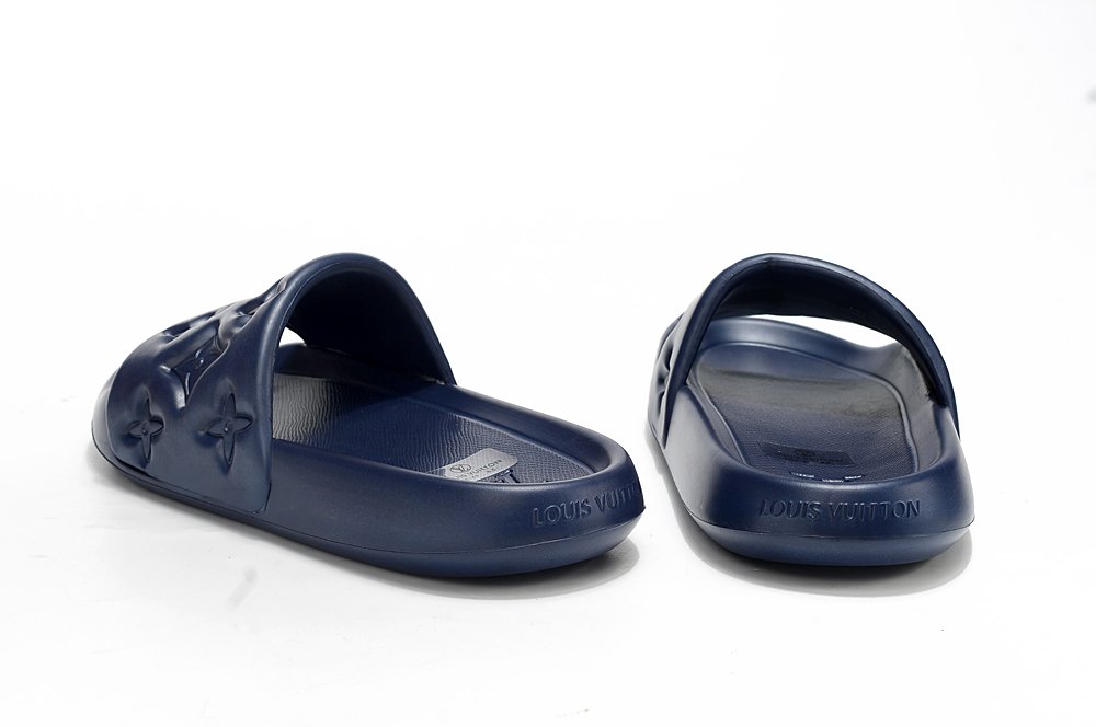 Louis Vuitton Mules waterfront Dark Blue - Image 4