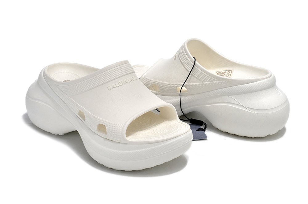 Balenciaga Pool Crocs White - Image 4