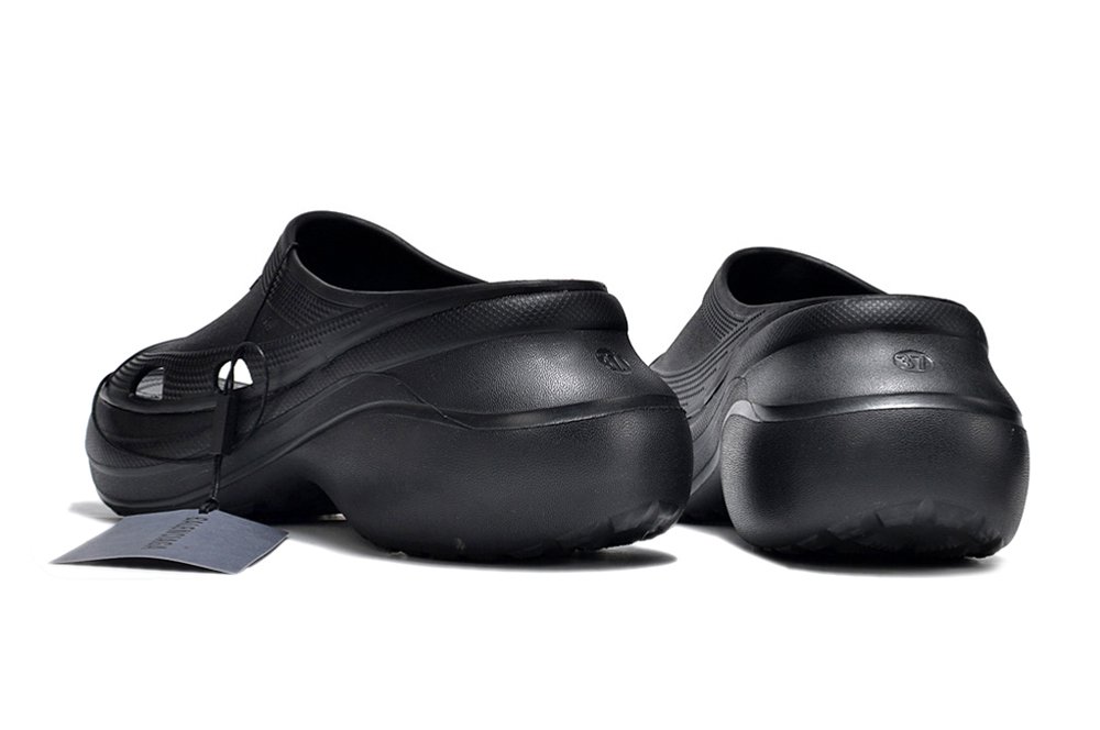 Balenciaga Pool Crocs Black - Image 4